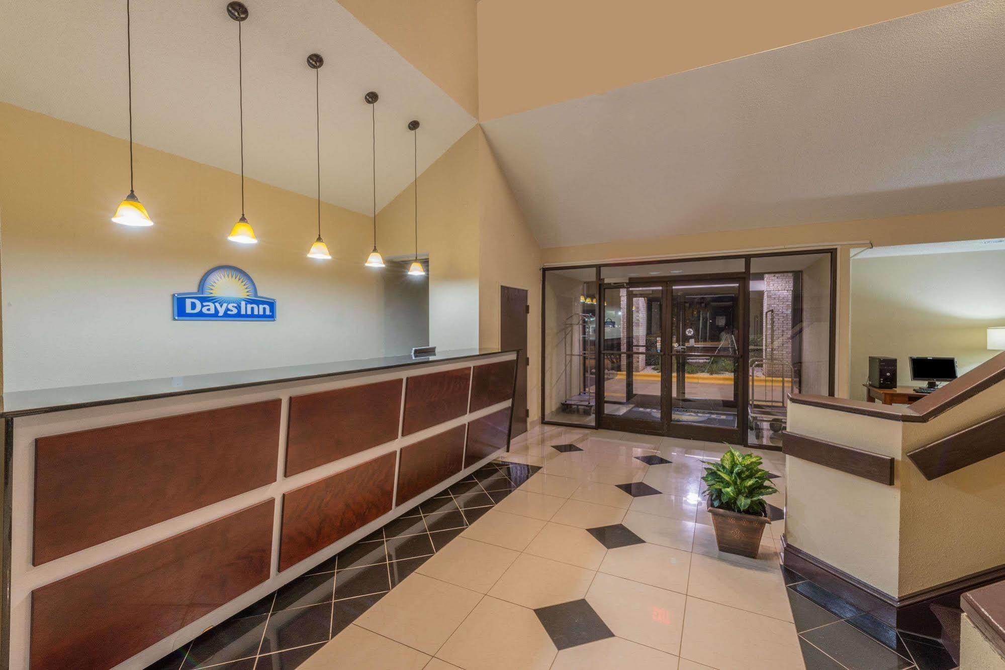 Days Inn By Wyndham Yadkinville Exteriér fotografie